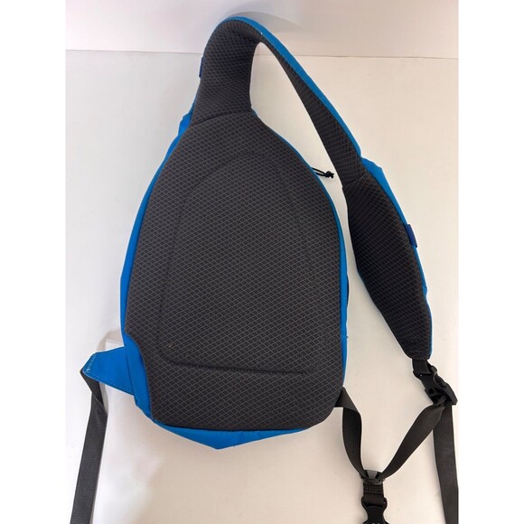 Patagonia Atom Sling Bag 8L Deep Blue Outdoor Adventure Hiking Gear - Picture 2 of 10